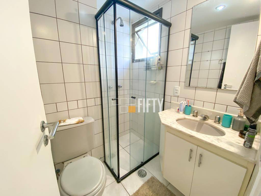 Apartamento para alugar com 3 quartos, 76m² - Foto 13