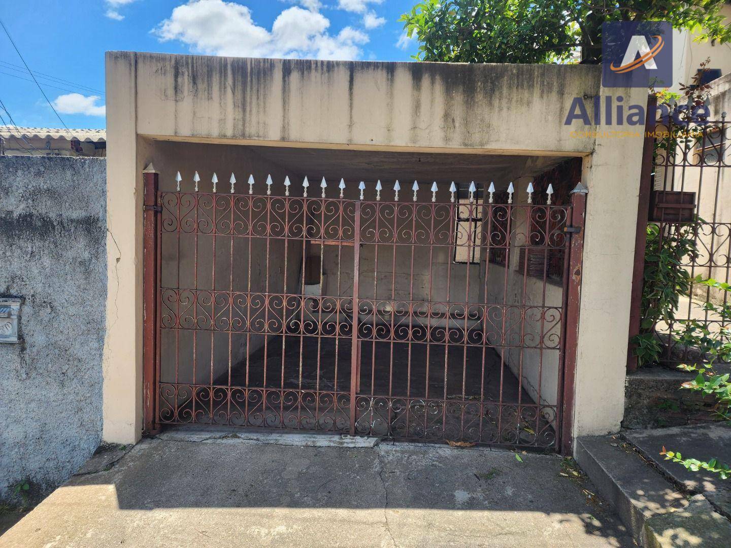 Casa à venda com 2 quartos, 133m² - Foto 2