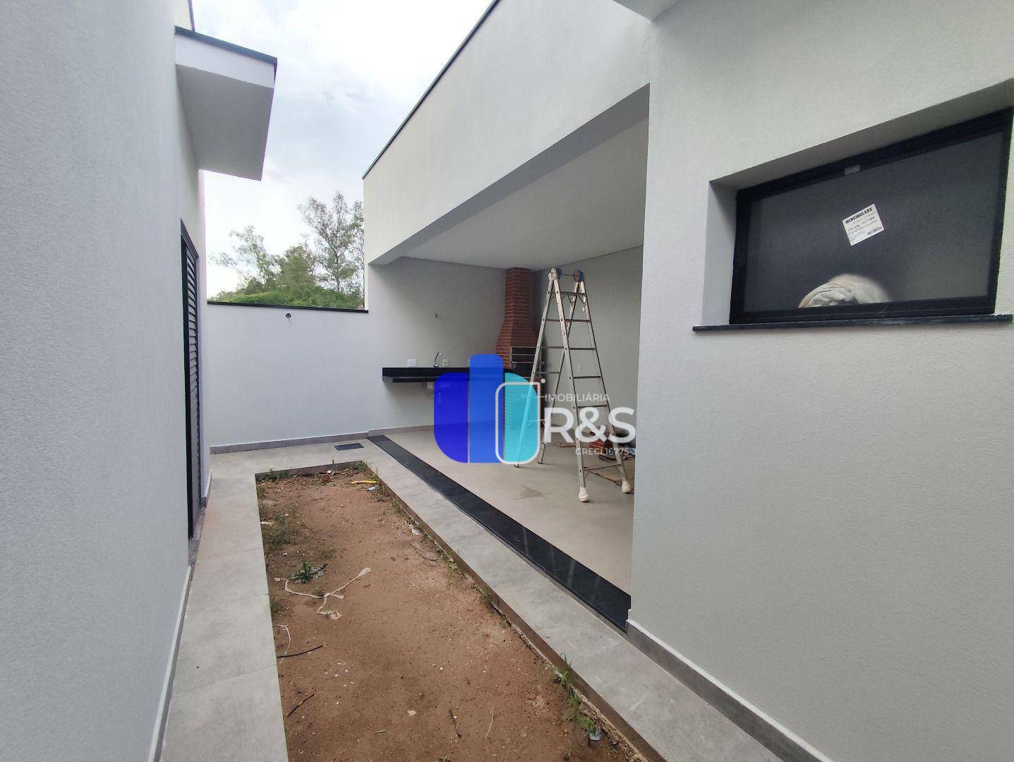 Casa à venda com 3 quartos, 180m² - Foto 15