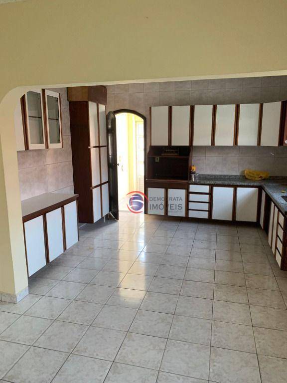 Sobrado à venda com 4 quartos, 232m² - Foto 38