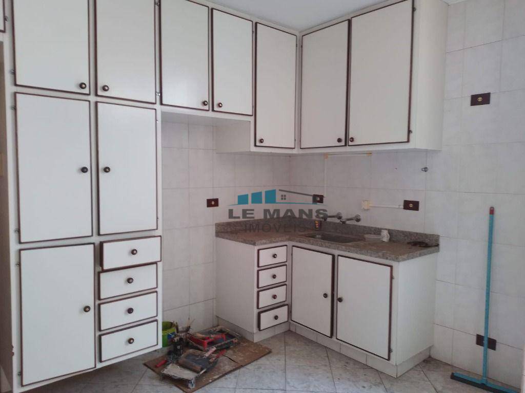 Casa à venda com 3 quartos, 136m² - Foto 4