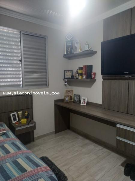 Apartamento à venda com 2 quartos, 45m² - Foto 2