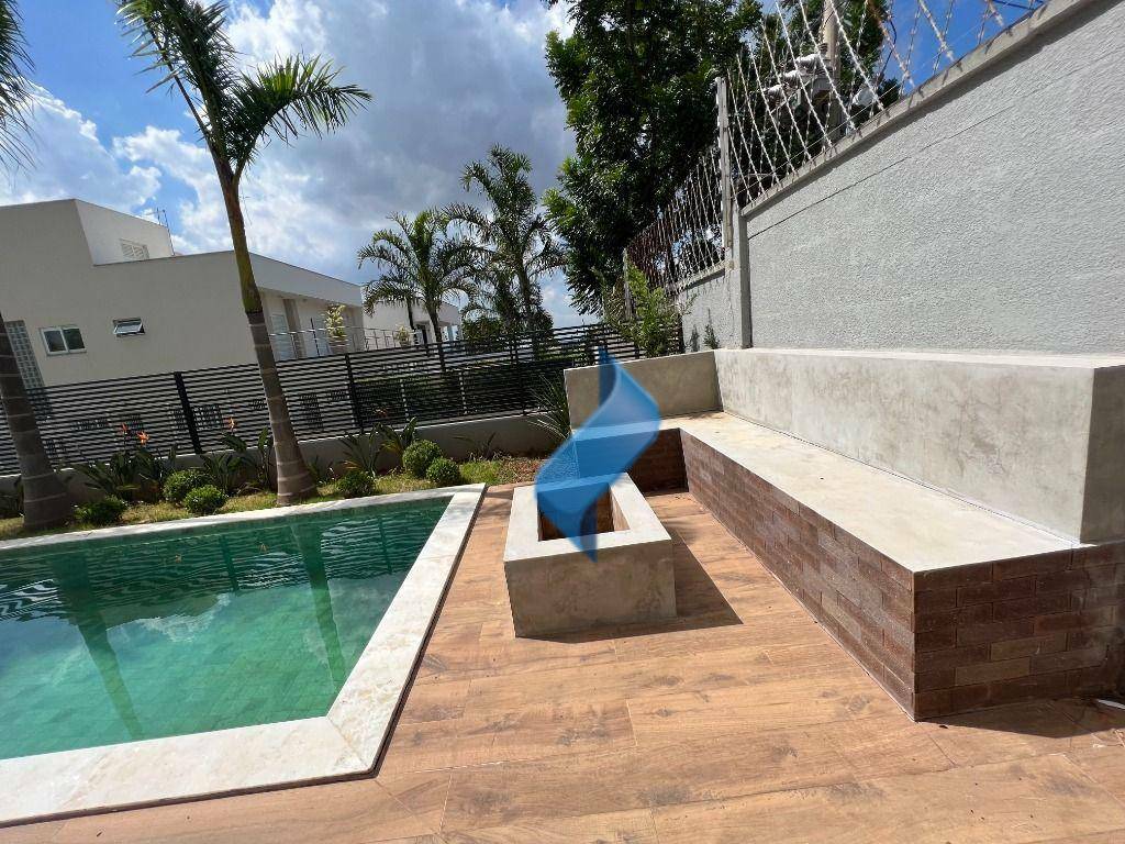 Casa de Condomínio à venda com 4 quartos, 380m² - Foto 9