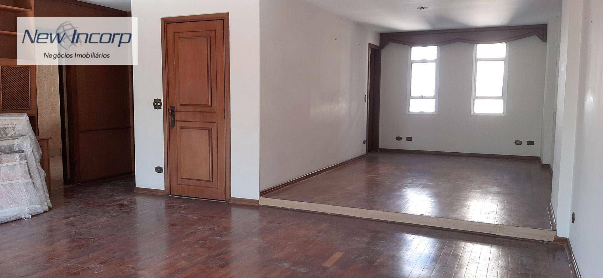 Apartamento à venda com 4 quartos, 210m² - Foto 2