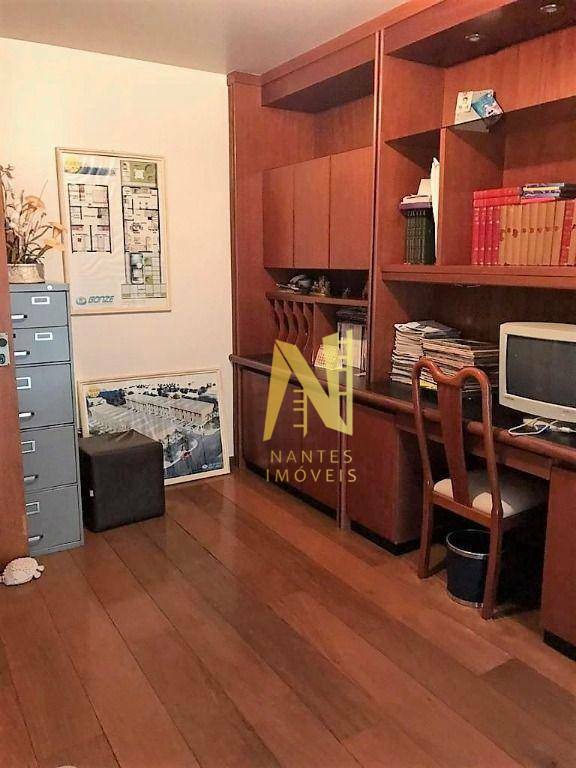 Apartamento à venda com 3 quartos, 226m² - Foto 21