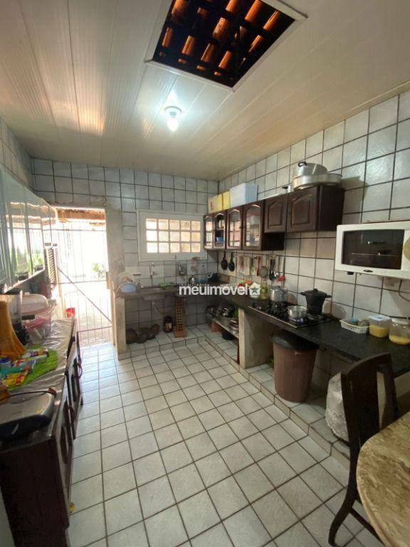 Casa à venda com 4 quartos, 300m² - Foto 6