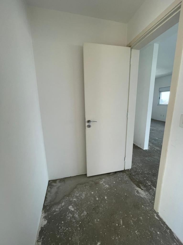 Apartamento à venda com 3 quartos, 211m² - Foto 11