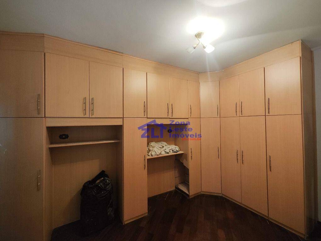 Casa à venda e aluguel com 3 quartos, 148m² - Foto 11