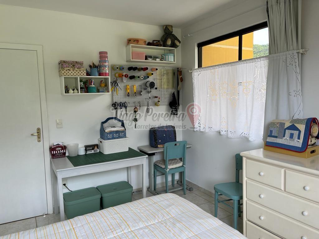 Casa à venda com 4 quartos, 300m² - Foto 15