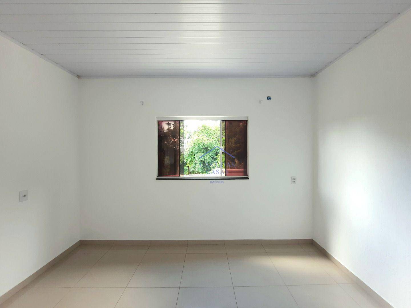 Casa à venda com 6 quartos, 250m² - Foto 17