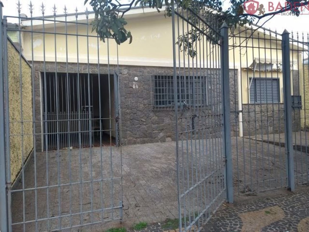 Casa à venda com 4 quartos, 150m² - Foto 1