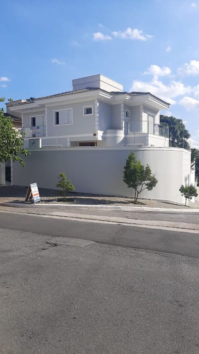 Sobrado à venda com 3 quartos, 313m² - Foto 1