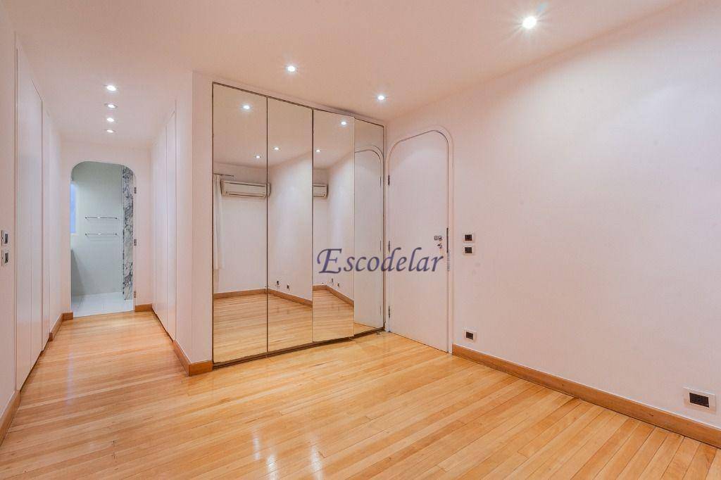 Apartamento à venda com 3 quartos, 220m² - Foto 9