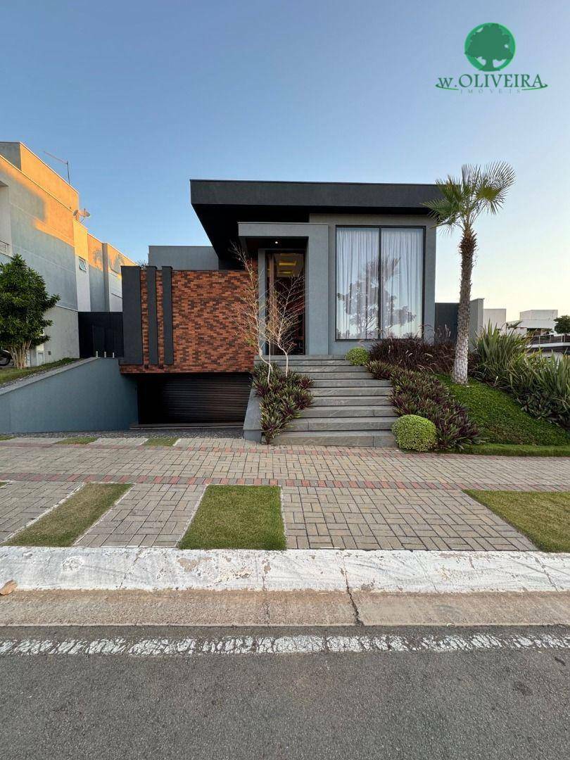 Casa de Condomínio à venda com 3 quartos, 453m² - Foto 1