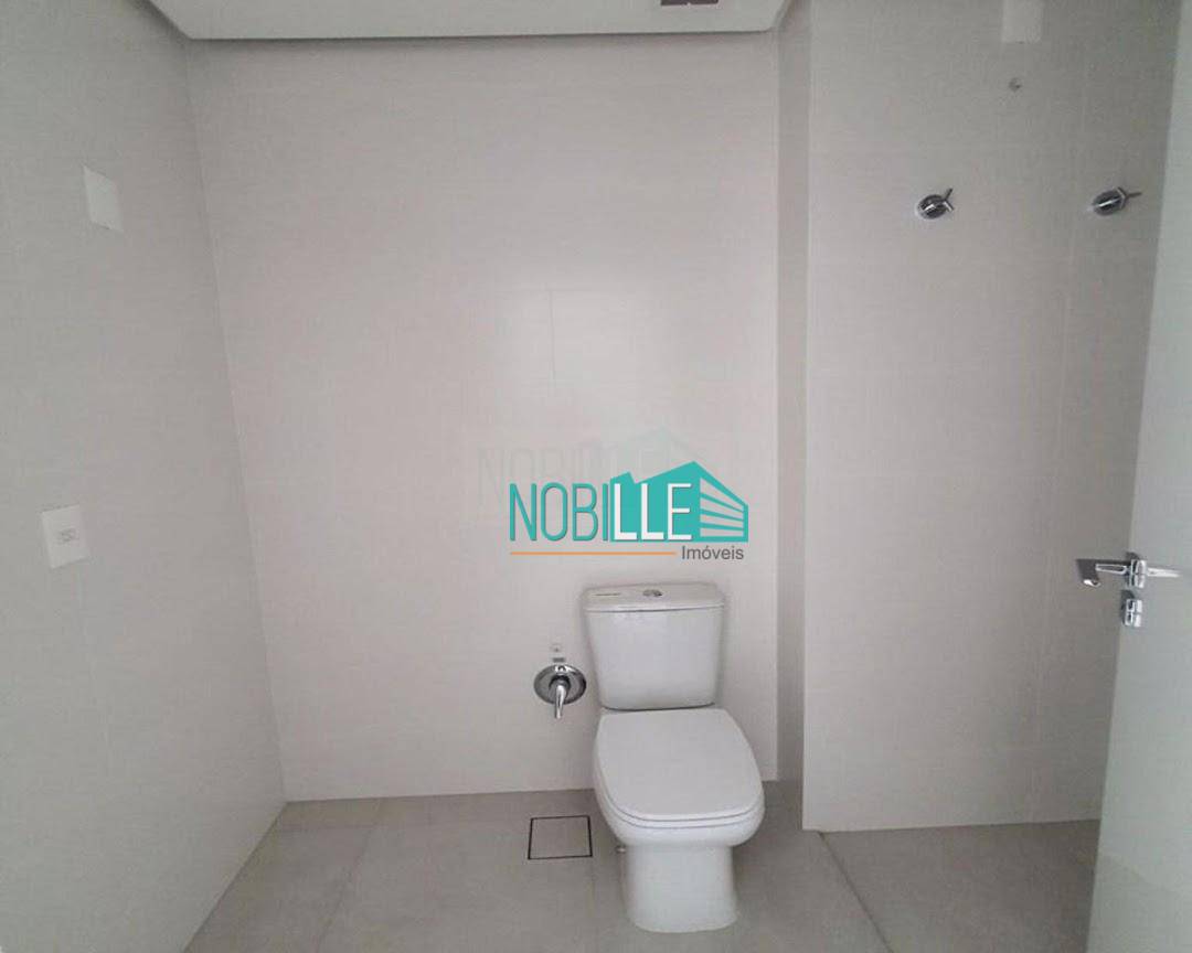 Apartamento à venda com 5 quartos, 306m² - Foto 24