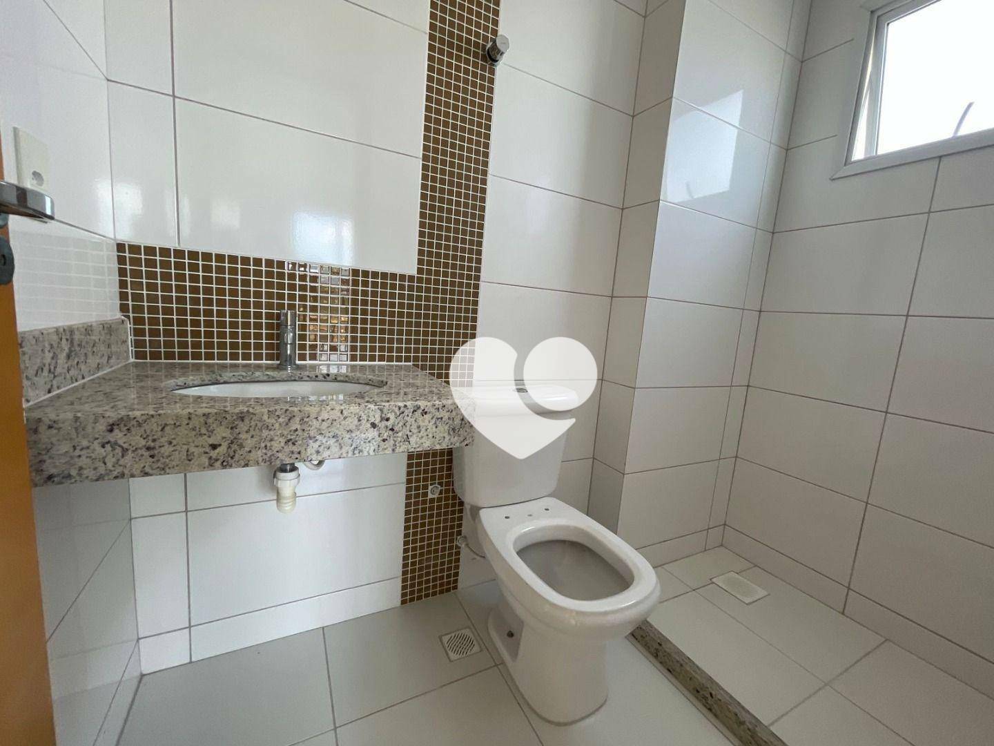 Apartamento à venda com 2 quartos, 70m² - Foto 14