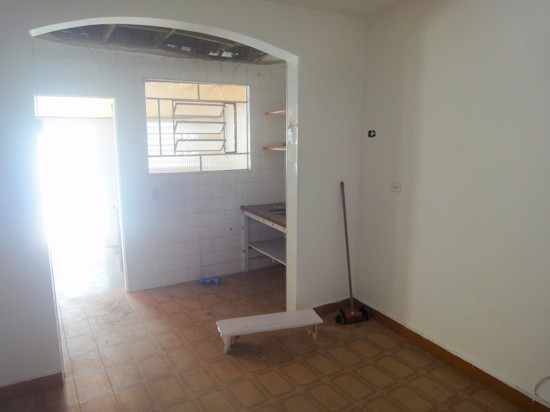 Casa à venda com 2 quartos, 300m² - Foto 15