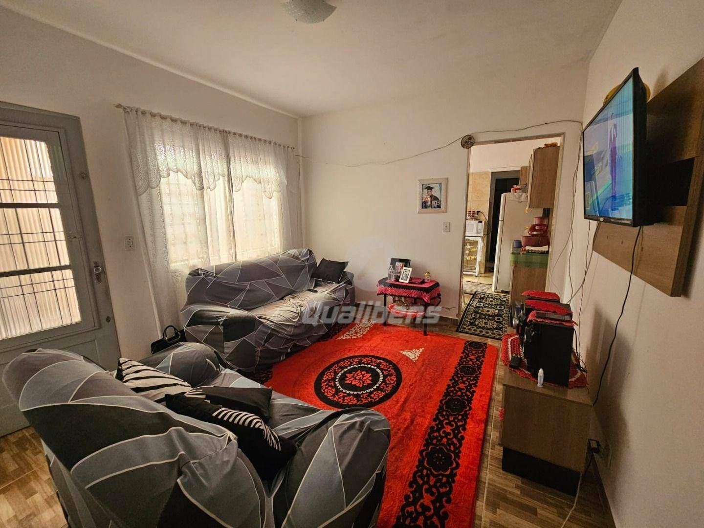 Casa à venda com 2 quartos, 126m² - Foto 1