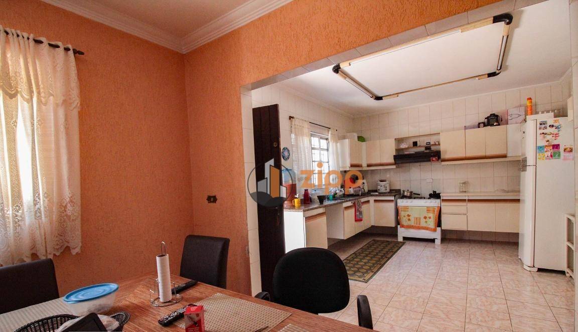 Sobrado, 4 quartos, 262 m² - Foto 14