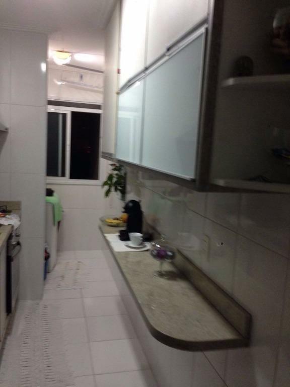 Apartamento à venda com 3 quartos, 75m² - Foto 20