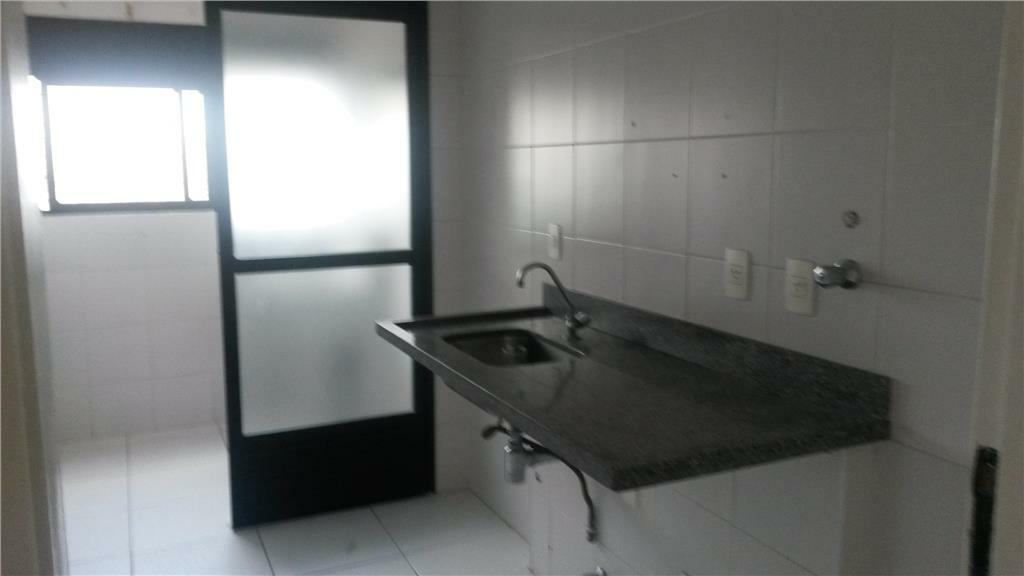 Apartamento para alugar com 2 quartos, 60m² - Foto 7