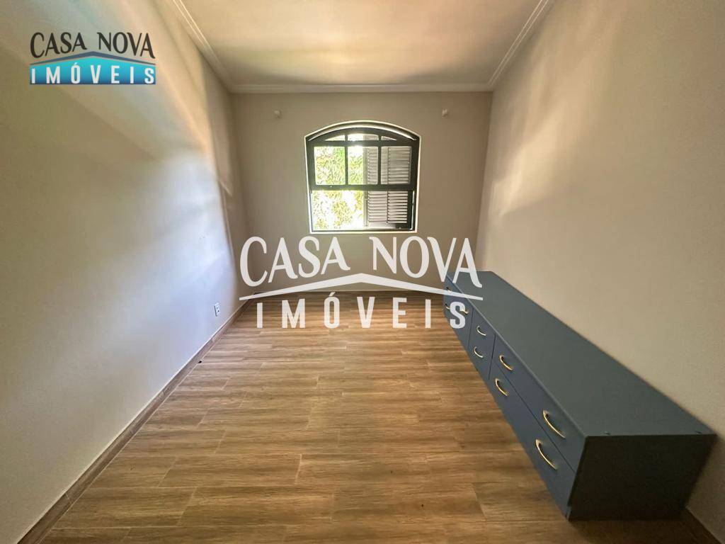 Casa de Condomínio para alugar com 3 quartos, 350m² - Foto 18