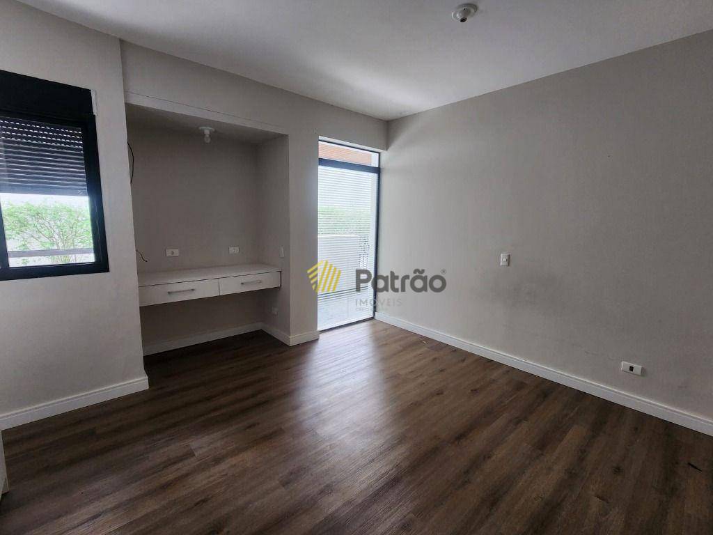 Apartamento à venda com 4 quartos, 207m² - Foto 22