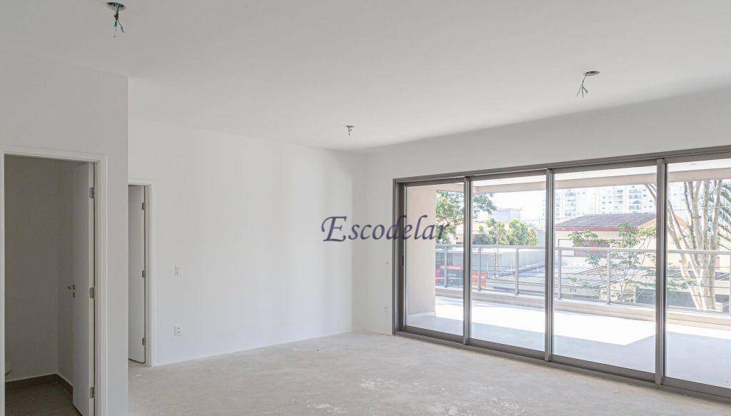 Apartamento à venda com 4 quartos, 216m² - Foto 7