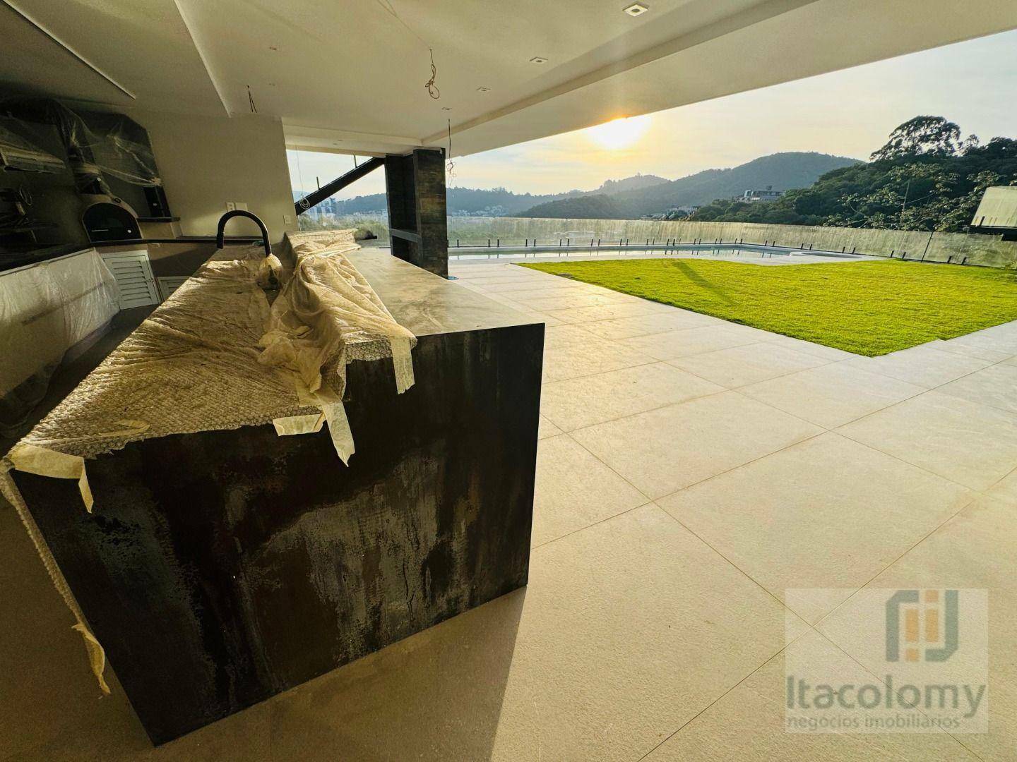 Casa de Condomínio à venda com 4 quartos, 1385m² - Foto 6