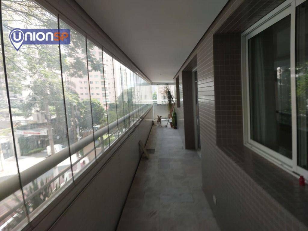 Apartamento à venda com 4 quartos, 220m² - Foto 3