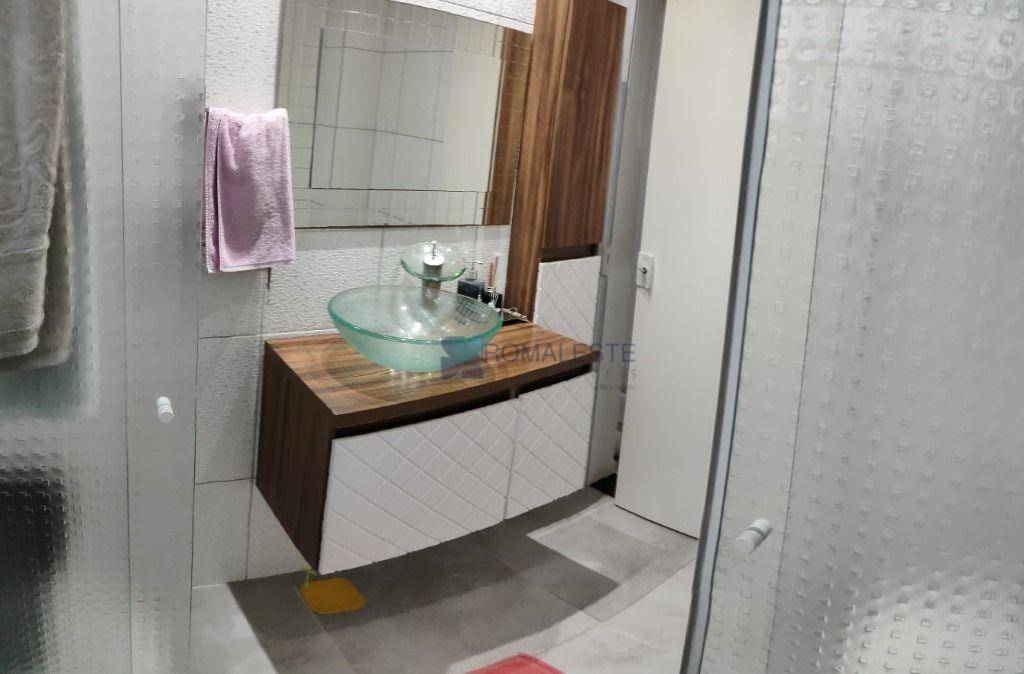 Apartamento à venda com 2 quartos, 75m² - Foto 9