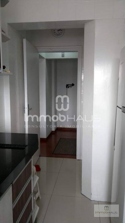 Apartamento à venda com 2 quartos, 90m² - Foto 14