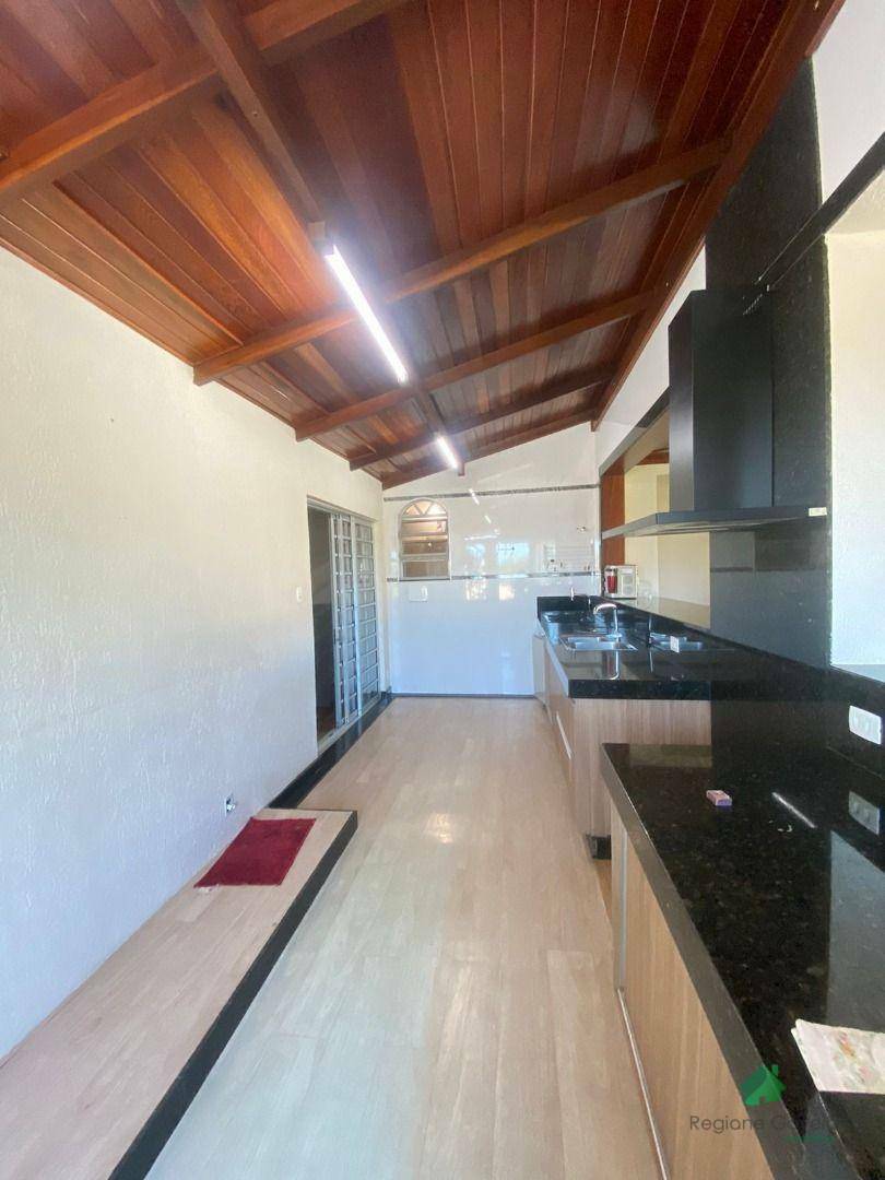 Casa para alugar com 4 quartos, 160m² - Foto 17