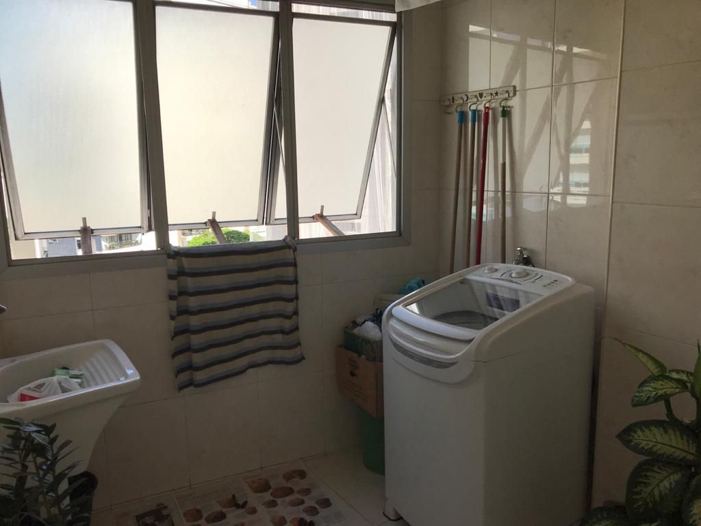 Apartamento à venda com 3 quartos, 165m² - Foto 1