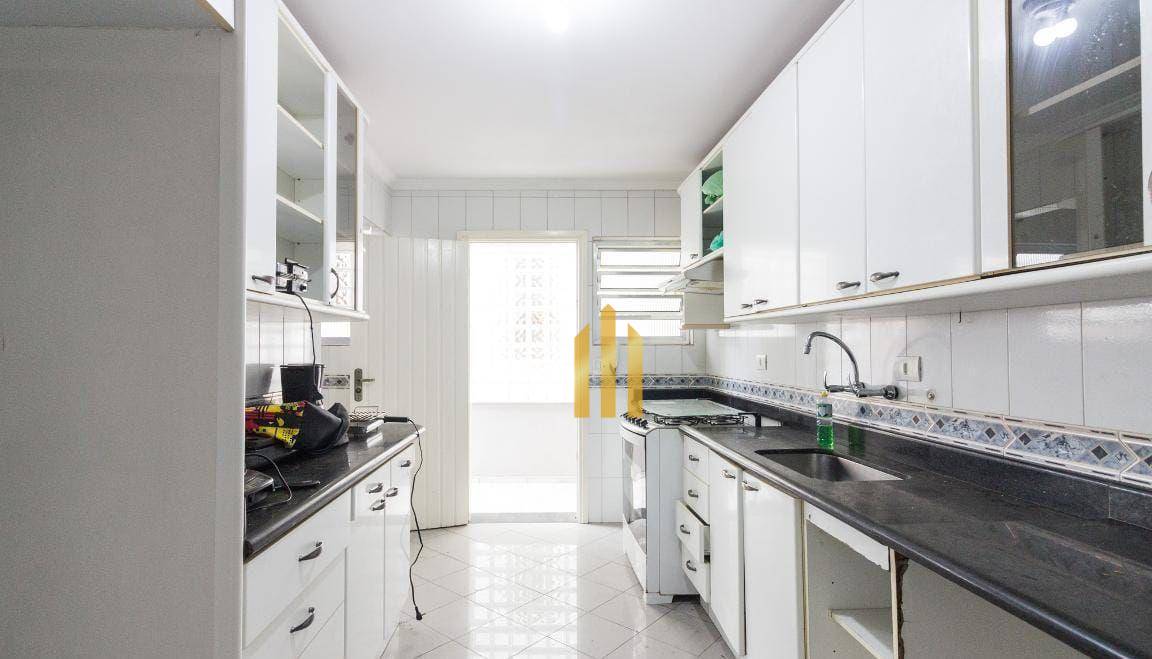 Sobrado à venda com 7 quartos, 360m² - Foto 2