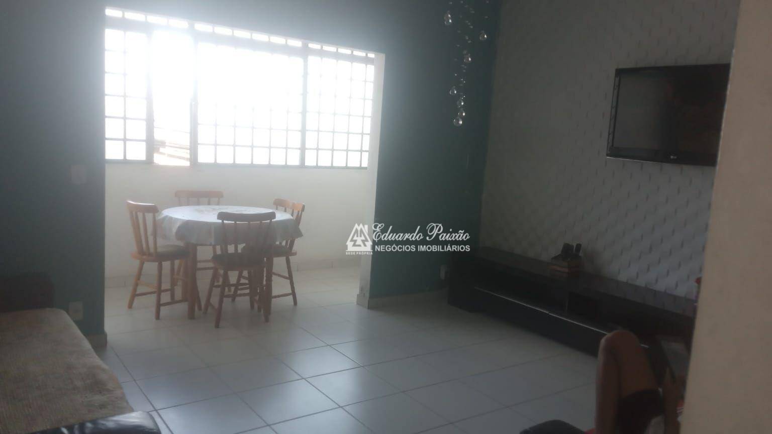 Sobrado à venda com 5 quartos, 306m² - Foto 2