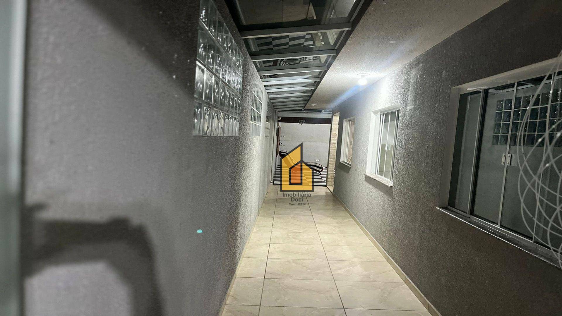 Casa para alugar com 3 quartos, 8m² - Foto 15