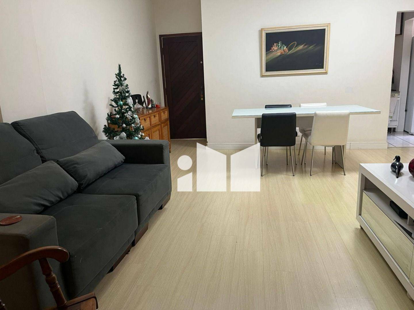 Apartamento à venda com 3 quartos, 100m² - Foto 4