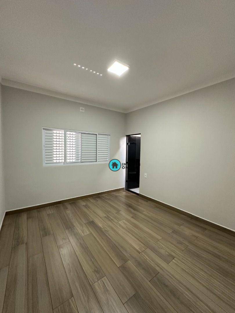 Casa à venda com 3 quartos, 160m² - Foto 3