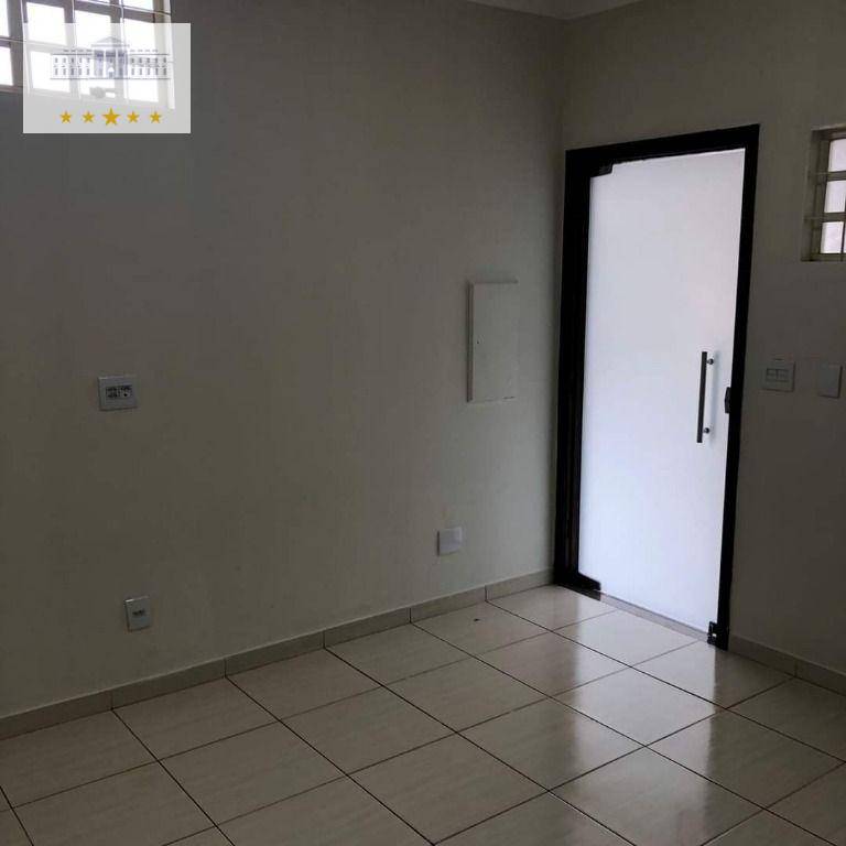 Casa à venda com 3 quartos, 250m² - Foto 4