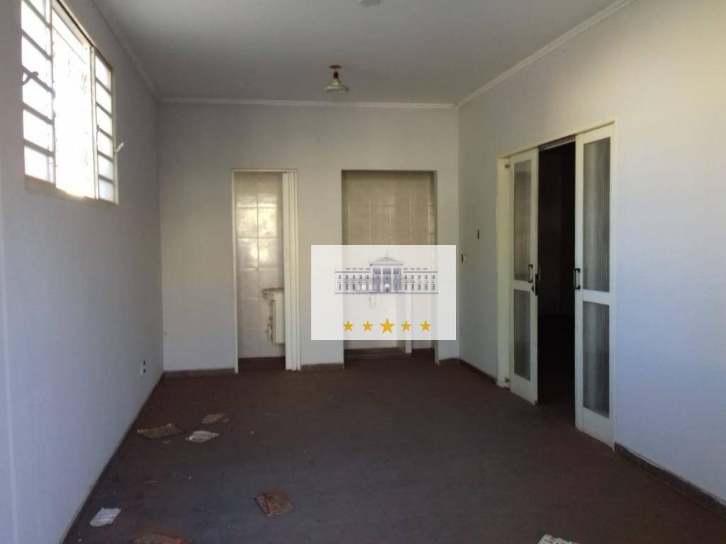 Casa para alugar com 3 quartos, 250m² - Foto 8