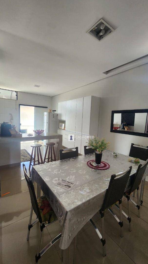 Casa à venda com 3 quartos, 175m² - Foto 13