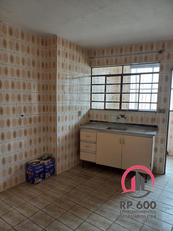 Casa à venda com 7 quartos, 240m² - Foto 8