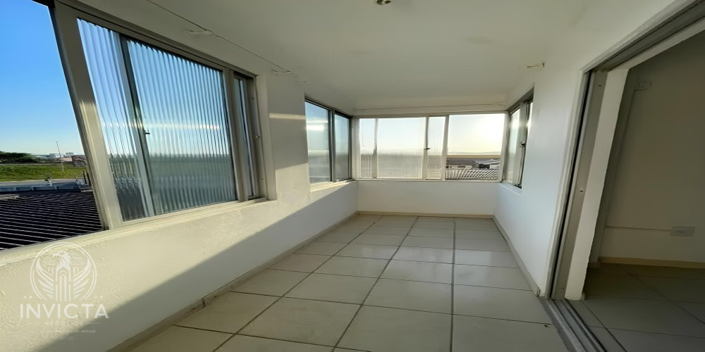 Apartamento à venda com 2 quartos, 70m² - Foto 1