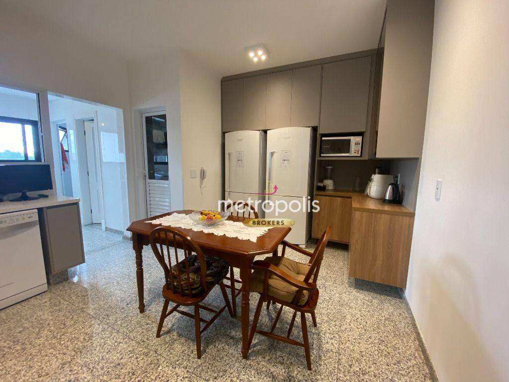 Apartamento à venda com 4 quartos, 218m² - Foto 30