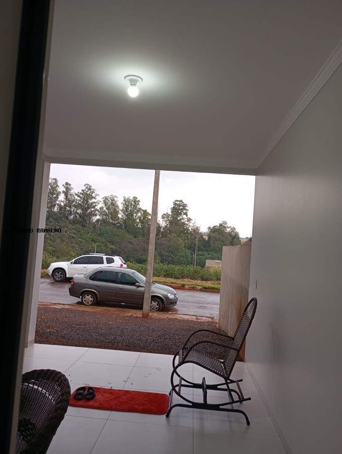 Casa à venda com 2 quartos, 70m² - Foto 6