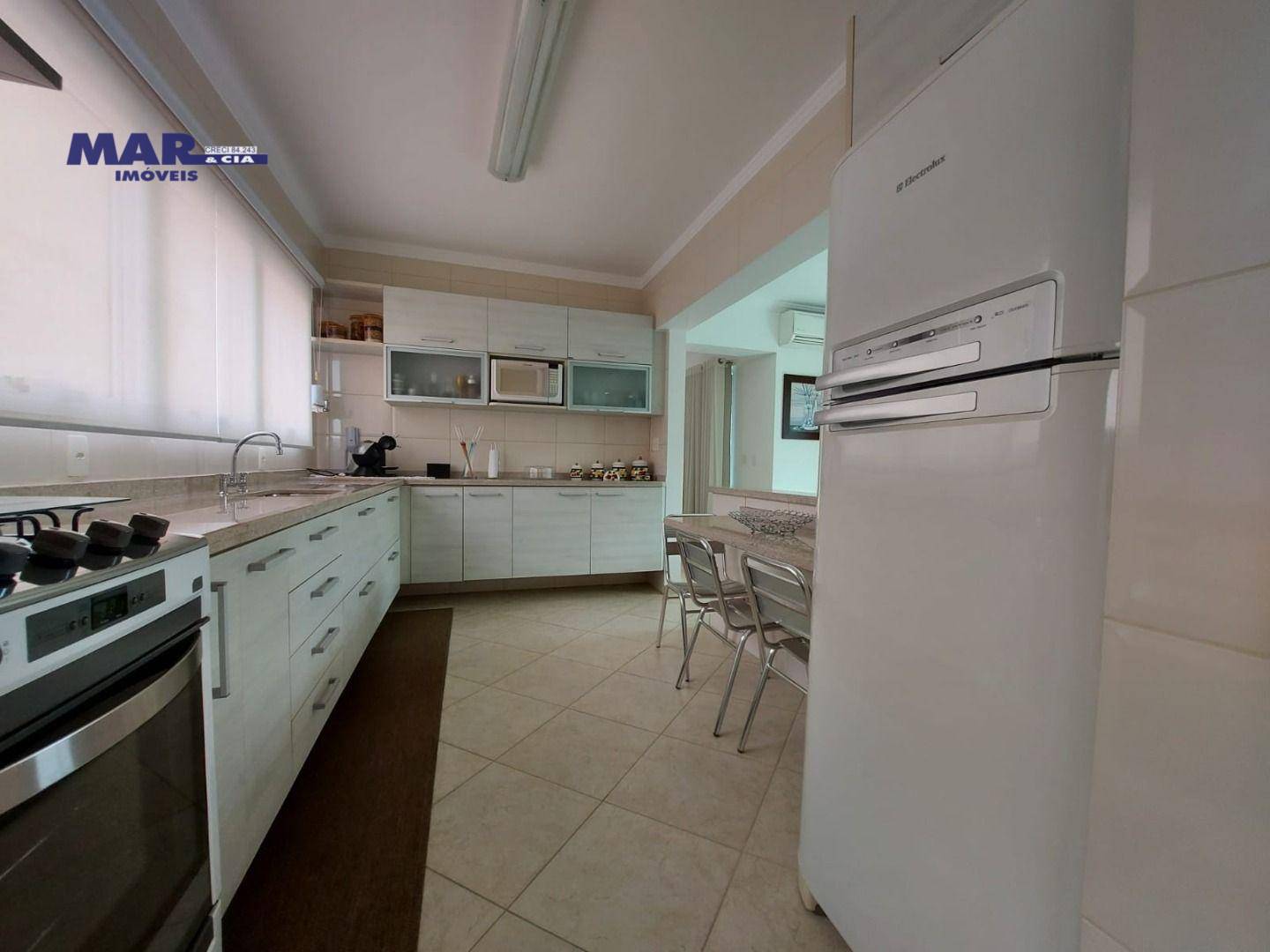 Apartamento à venda com 3 quartos, 145m² - Foto 10