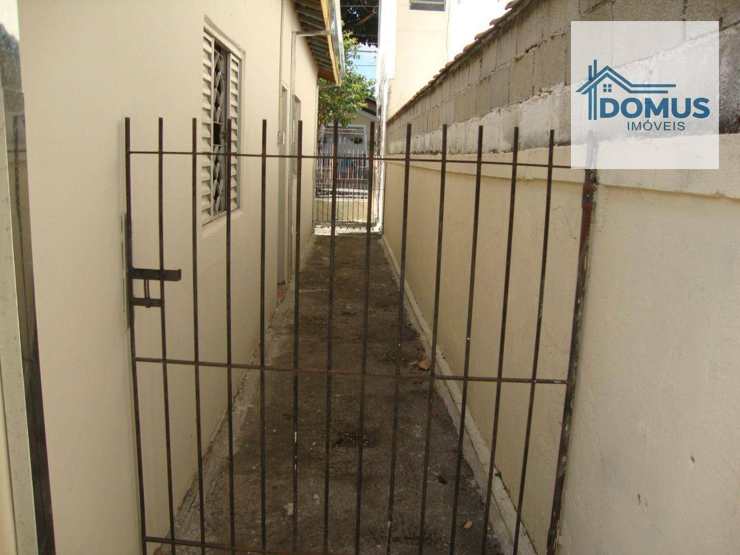 Casa à venda com 2 quartos, 101m² - Foto 3