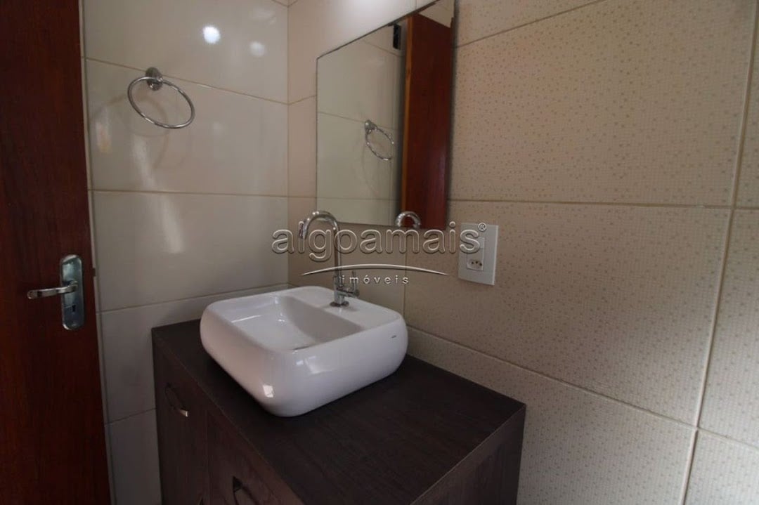 Casa à venda com 4 quartos, 250m² - Foto 18