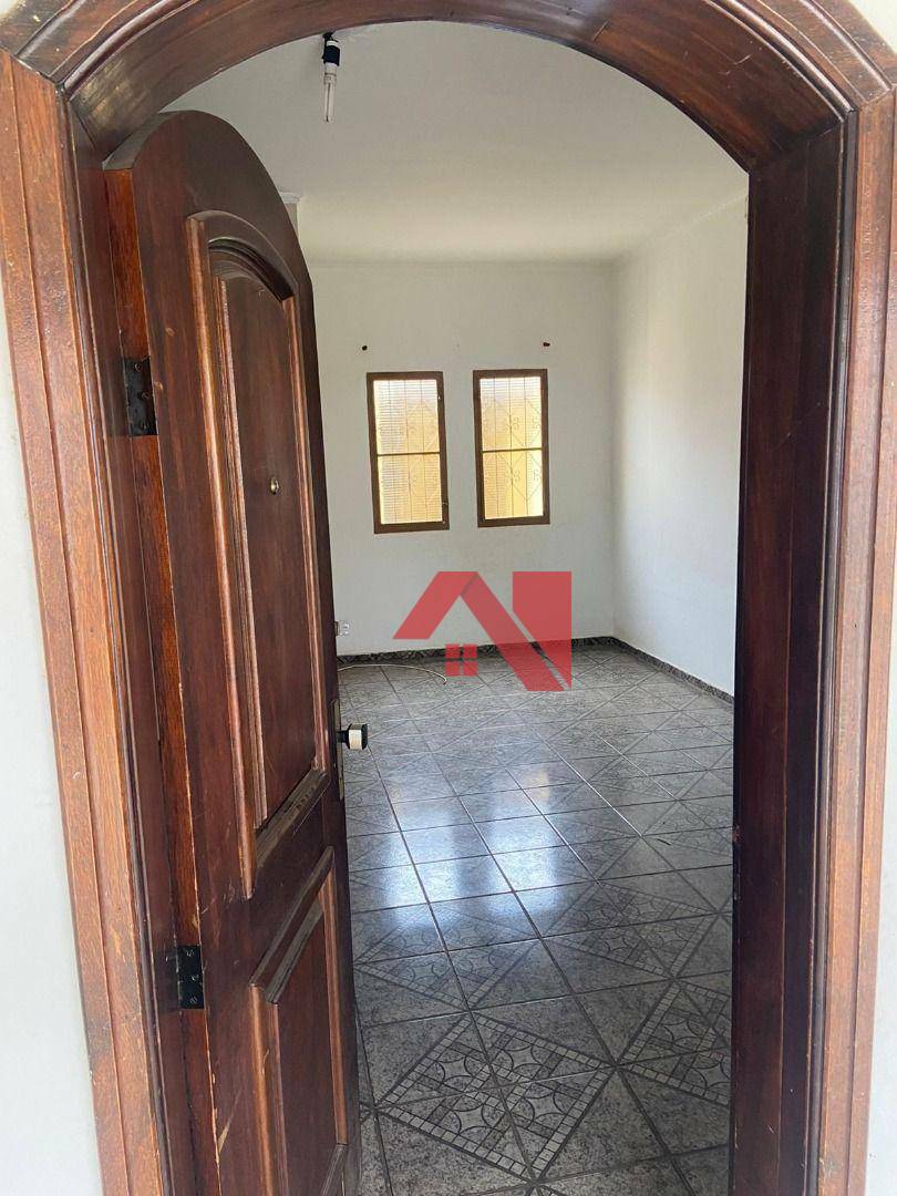 Casa à venda com 2 quartos, 100m² - Foto 12